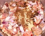 A picture of step 2 of Cow meat pepper soup.