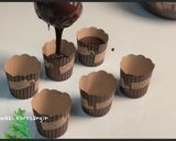 Foto langkah ke 6 dari resep Muffin Coklat Kukus.