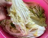 Gambar langkah 2 resipi Kimchi.