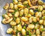 A picture of step 6 of Gnocchi, Mushrooms & Peas In A Garlic Butter Sauce.