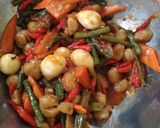 Foto langkah ke 7 dari resep Tumisan saos tiram enak pedas.