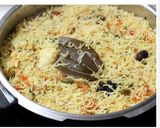A picture of step 4 of Chicken pulao.