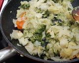 Foto del paso 3 de la receta: Pollo cocinado en soja con verduras rehogadas