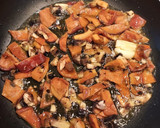 Foto del paso 3 de la receta: Seitán con cebolla y setas (veggie)