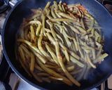 Une image de l'étape 2 de Côtelettes aux haricots verts 🍴.