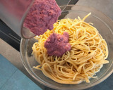 Foto del paso 4 de la receta: Spaghetti al pesto de remolacha