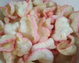 Foto langkah ke 6 dari resep ¹⁸⁴. Kerupuk Bawang (Kukus).