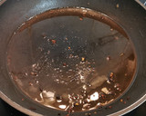 Foto del paso 3 de la receta: Setas y Espárragos al ajillo con Huevo frito
