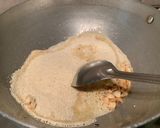A picture of step 4 of Suji ka halwa.