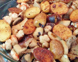 Foto del paso 7 de la receta: Patató con ajetes, setas y gambas