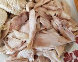 Hình bước làm 1 của món Miến Xào Gà Nấm