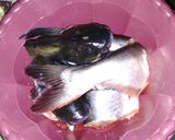 Foto langkah ke 1 dari resep Ikan patin (wagal) bumbu kuning ala pawonq...