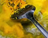 Foto langkah ke 3 dari resep Gulai ikan tongkol daun ubi.