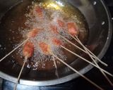 Foto langkah ke 4 dari resep Corn dog.