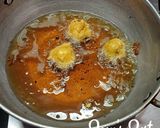 A picture of step 3 of Gram and Cornflour Button Mushroom Fritters.