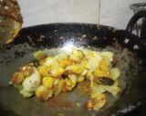 A picture of step 3 of Tangy potato sabzi.