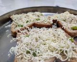 ચીઝ ચીલી ટોસ્ટ(Cheese Chilli Toast Recipe in Gujarati) રેસીપી સ્ટેપ2ફોટો