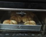 Foto langkah ke 5 dari resep Roti Manis Labu Kuning Isi Coklat.