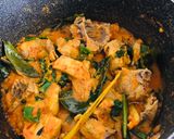 Foto langkah ke 3 dari resep Ayam Woku Kemangi Pedas.