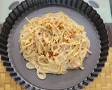 A picture of step 6 of White Sauce Spaghetti.