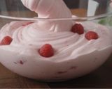Foto del paso 5 de la receta: Mousse de Frambuesa (Especial para molde de Rosa)