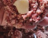 Foto del paso 3 de la receta: Albóndigas con queso cremoso adentro y papas fritas