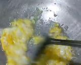 Foto langkah ke 1 dari resep Nasi goreng kunyit.