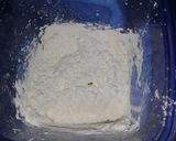 Foto del paso 2 de la receta: Alfajorcitos tiernos de maicena. 😋