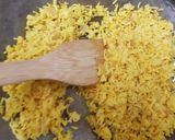 A picture of step 1 of My Saffron & Egg Fried Rice. 😁.