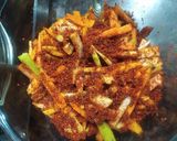 A picture of step 4 of Galangal pickle.