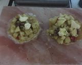 Foto del paso 5 de la receta: Tortilla de papa con ensalada (con lo que había 😋)