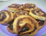 A picture of step 9 of Spinach and garlic pinwheels.