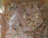 Foto del paso 2 de la receta: Pechugas de pavo adobadas al limón