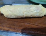 Foto langkah ke 5 dari resep Dadar Ayam Gulung.