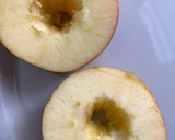 Foto del paso 2 de la receta: Ensalada de espárragos blancos sobre carpaccio de manzana y remolacha