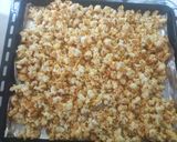 A picture of step 9 of Baked caramel popcorns.