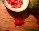 Foto del paso 1 de la receta: Quesadillas de jamón ibérico, tinga de pollo y setas con pico de gallo