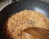 A picture of step 1 of Vegetable Vermicelli upma.