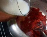 A picture of step 1 of Gajar Ka Halva.