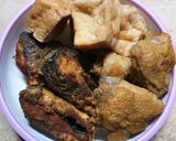 Foto langkah ke 1 dari resep Semur Ayam Bandeng Tahu.