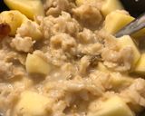 A picture of step 3 of Apple Raisin Oatmeal.