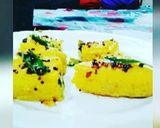 A picture of step 3 of Besan Dhokla🍱.