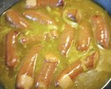 A picture of step 4 of Curry Sausages.