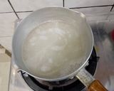 Foto langkah ke 4 dari resep Puding Buah Stroberi Leci.