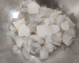 A picture of step 1 of Ice apple coconut mocktail.