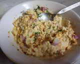 A picture of step 2 of Moong dal ka bhajiya/moong dal vada.