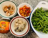 Hình bước làm 2 của món TOM YUM rau muống (canh chua thái phiên bản việt)