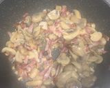 Foto del paso 2 de la receta: Spaguettis de calabacín con champiñones, bacon y gambas