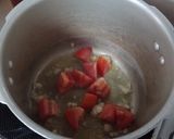 Hình bước làm 2 của món Canh dưa cải chua gân bò