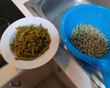 Foto del paso 1 de la receta: Salteado de habas tiernas y judías verdes
